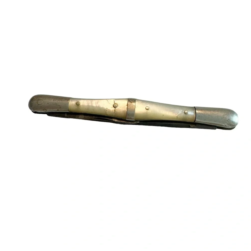 M.B.C CO Mini Mnife Mother of Pearl Vintage